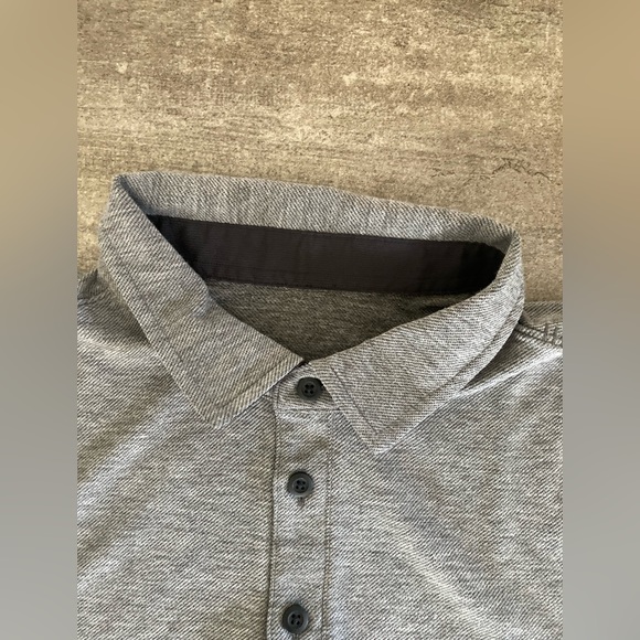 Lululemon Evolution Polo - See Measurements - Picture 2 of 8